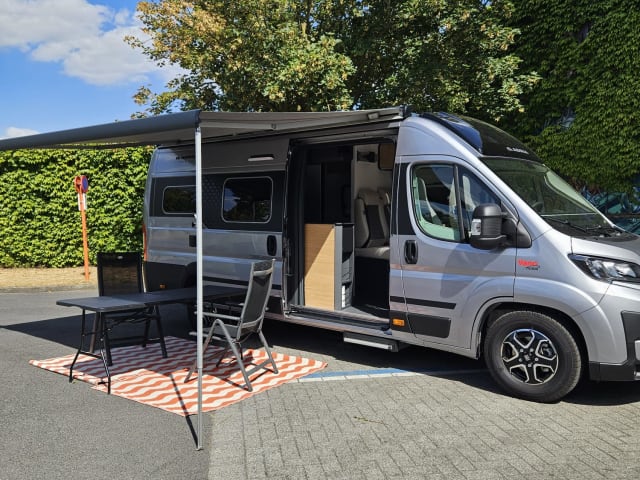 2p Adria Mobil bus uit 2026