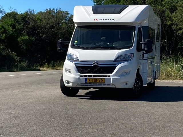 4P Adria Matrix 670SL