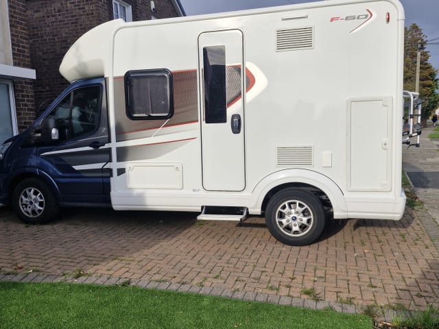 Freddie – 4 berth Ford F60, 2021 plate
