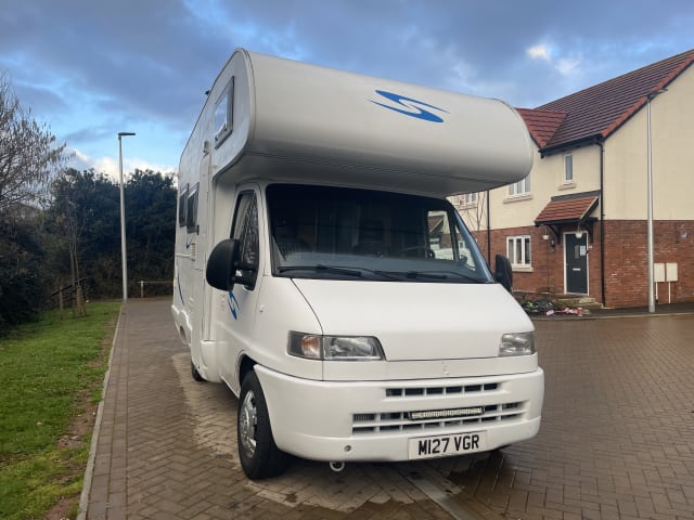 4 couchettes, hors réseau, Fiat Ducato modernisé avec salon en U