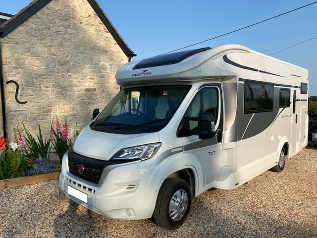 Freedom – Freedom - 5 Berth Motorhome 