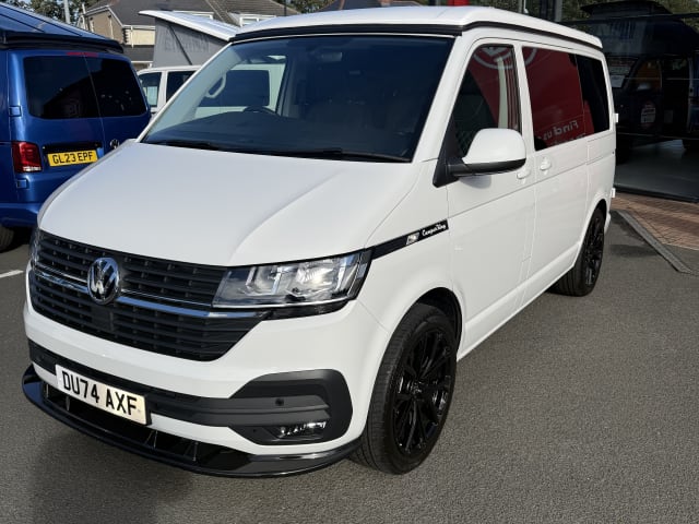 VW Campervan SWB – VW Transporter 6.1 | Camper King Brand New Conversion 