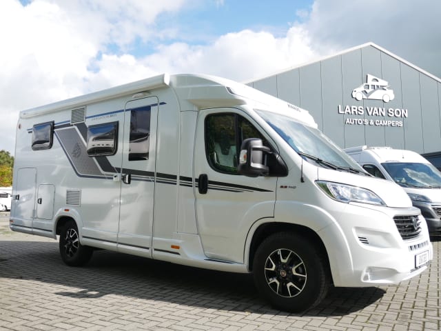 Knaus VanTi 650 MEG, Lengtebedden, 7 Meter