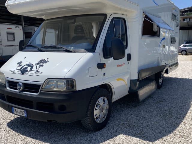 Cosimo – Camper autonomo riviera gt 6 posti viaggio