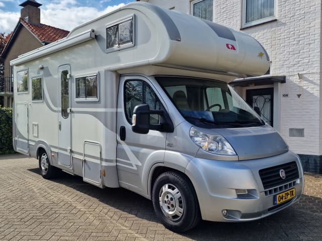 LMC Liberty 6 personnes - Luxe et Confort - Matériel de camping inclus 