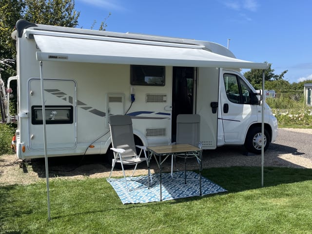 2p McLouis semi-integrated uit 2011