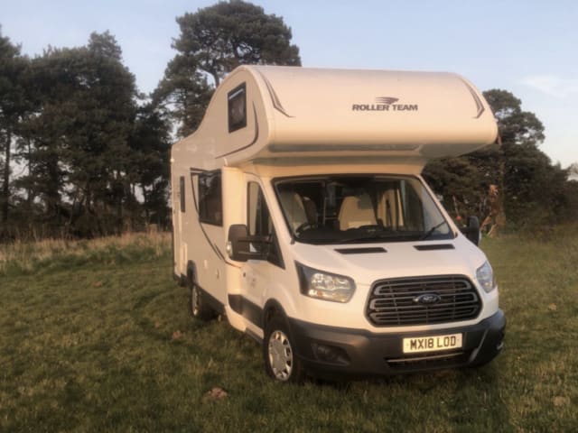 Rosie Rainbow  – 6 Berth Motorhome 