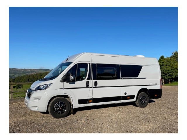 Iona (Automatic) – Auto-Trail Expedition from 2024 (Automatic)