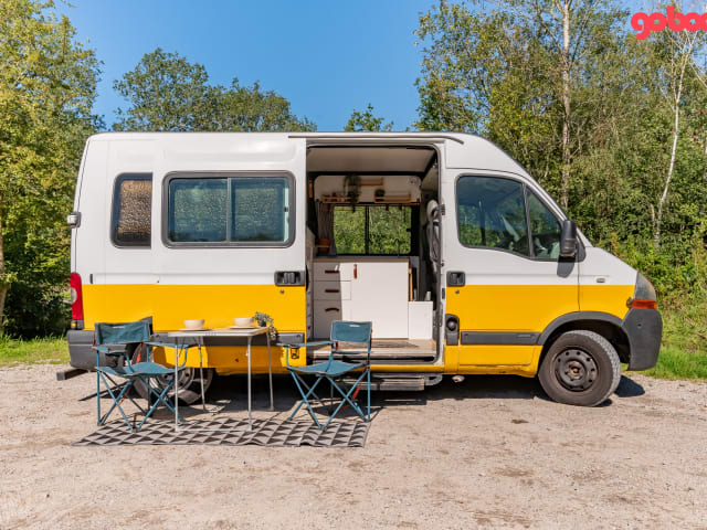 Camping-car Renault 2p uit 2005