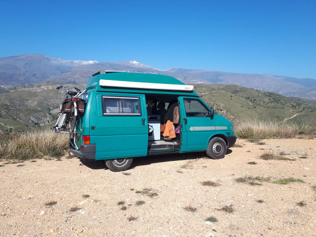 Ootje 2 – VW camper van