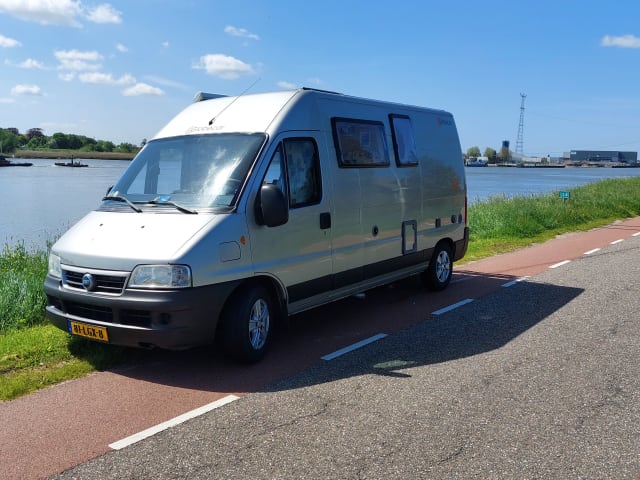 Jaap – 2p Fiat bus uit 2005