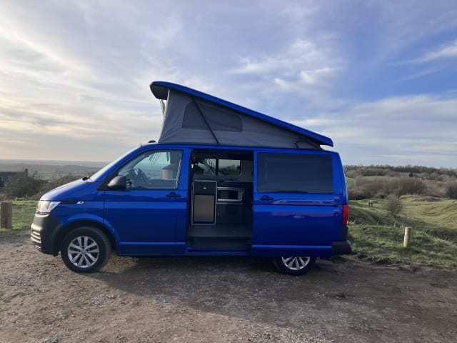 Brandneuer VW T6.1 Wohnmobil mit 4 Schlafplätzen - Oxford