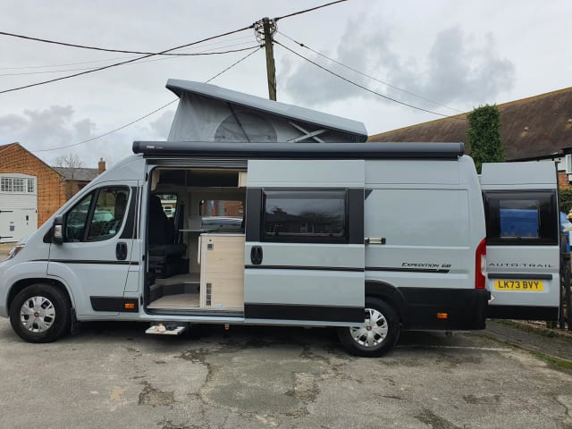 4 berth Auto-trail Expedition 68