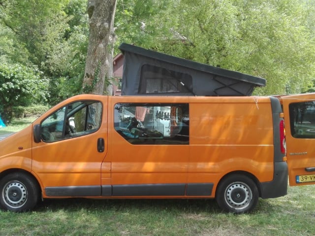 Fiekje – 4 persoons Camper - makkelijk rijden en parkeren