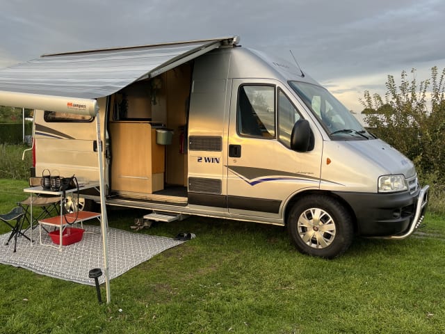 T’Beuzzie – Super Citroën Jumper Campervan 