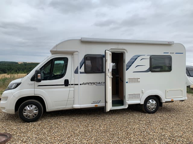 Elba – Lovely 2 berth Bailey Motorhome  2016