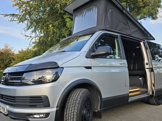 Silverline Swamper – 4 berth Volkswagen campervan from 2018