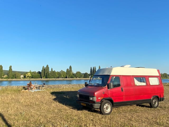 Red Fred – camping-car rétro fait maison 