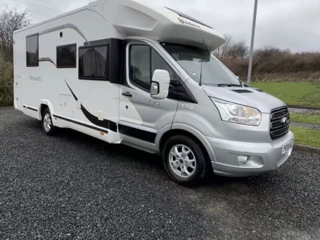 Benita – 4 berth Benimar Tessoro semi-integrated from 2019