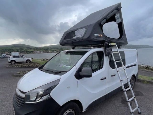 Disco Bus  – 4-persoons campervan, modeljaar 2017