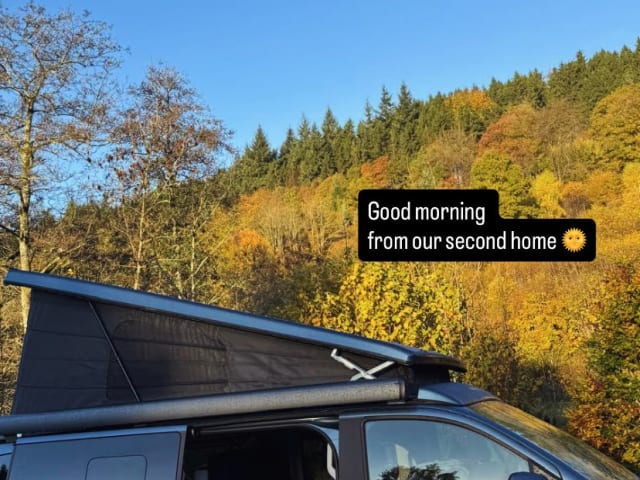 Nuggie – Slim ontworpen Ford Nugget-camper ('25) met 4 gezellige slaapplaatsen