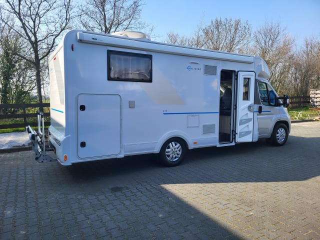 Sun Living S 75 SL – Zeer mooi, ruim, luxe, schoon en volledig ingericht