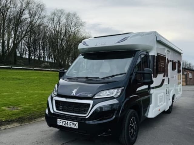 6 berth Peugeot semi-integrated from 2024