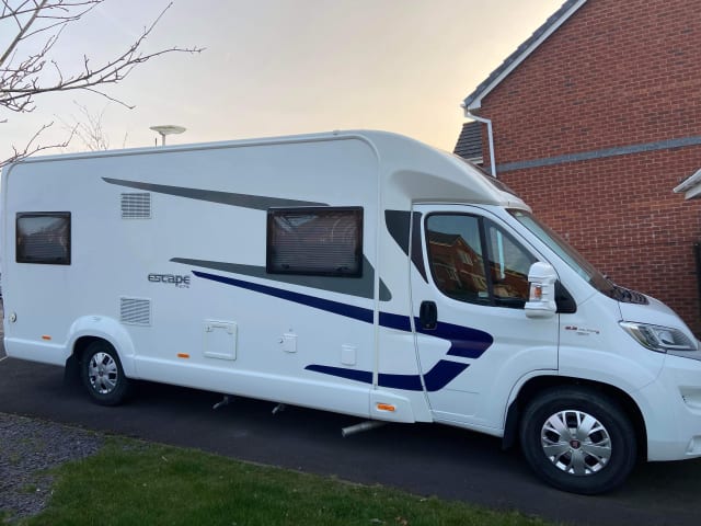 Luxurious 4 berth Motorhome 