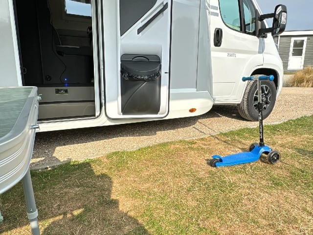 Mobi – 5p Roller Team semi-integrated from 2024