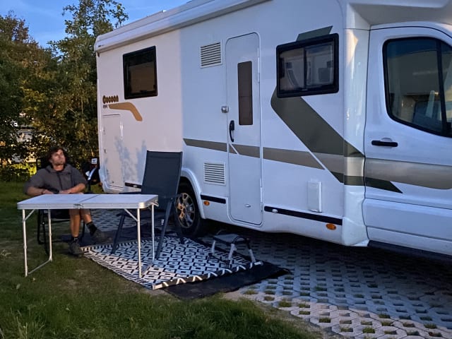 Cocoon Tessoro 494  – 4p Benimar semi-integrated uit 2017