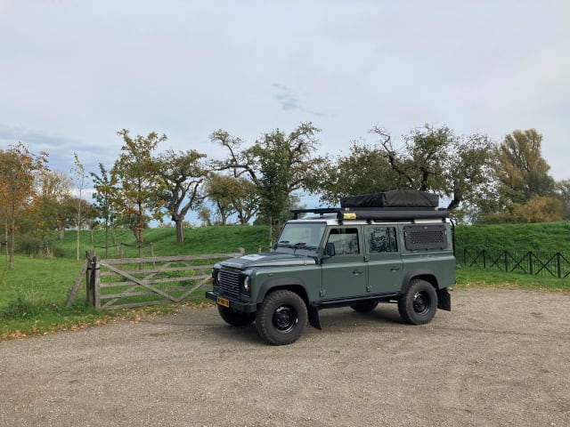 2p Land Rover rooftop from 2013