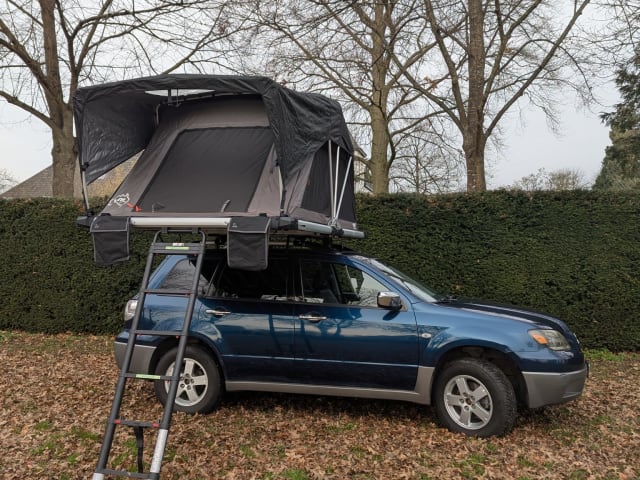 Sheepie Outlander – Mitsubishi Outlander 4x4 with Yuna Sheepie 160 roof tent