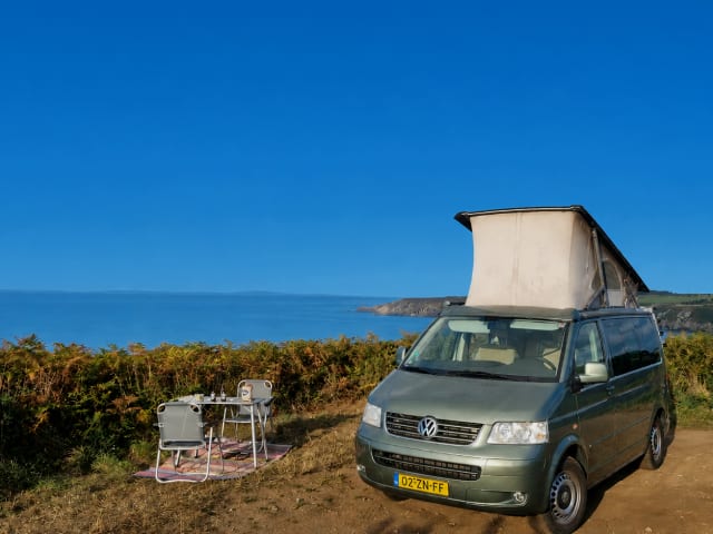 4-Personen-Volkswagen California aus dem Jahr 2008