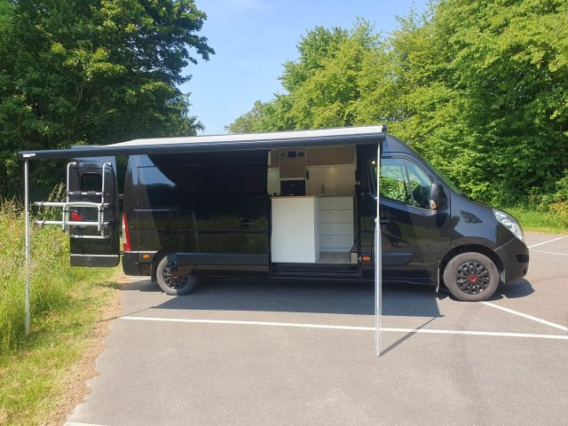 Glamping 2p Renault bus uit 2016, automaat