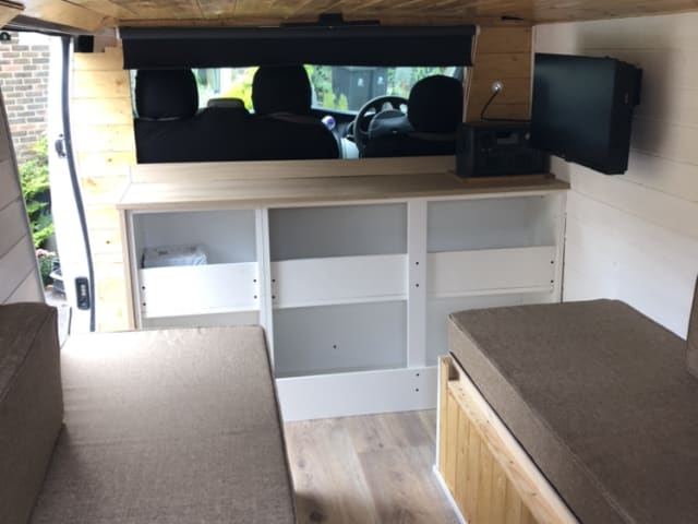 Sheila – 2 berth stealth off grid camper in Dorset 