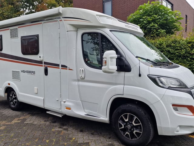 Pepper – 2p Weinsberg semi-integrated from 2018