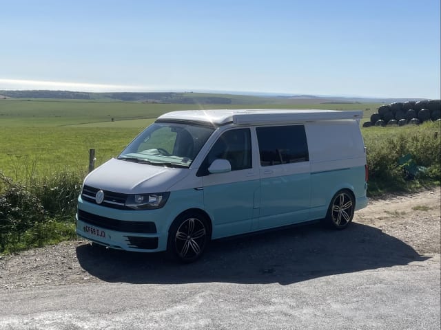 Cabby – Volkswagen-camper met 4 slaapplaatsen uit 2019, nieuwe conversie