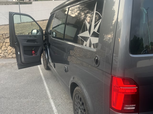 OffRoad Living to the fullest – WESTFALIA CAMPER voor 4 personen ( 4 x 4 )