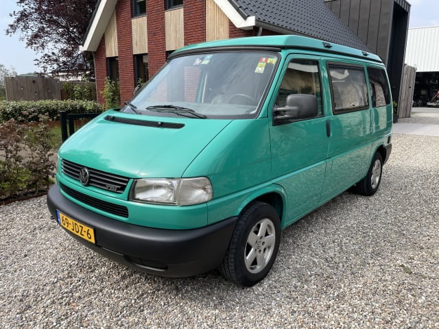 4p Volkswagen bus from 1997