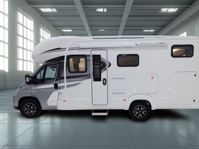 Autotrail Imala 736G 4 Berth Family Motorhome