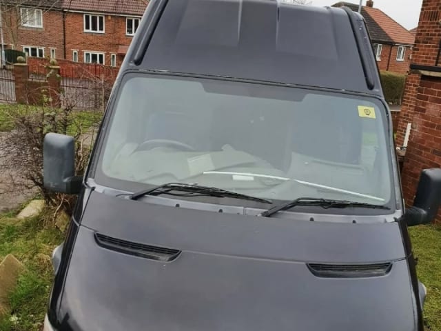 JIMMY – 2 berth Iveco Daily LWB camper conversion