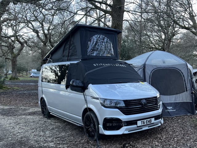 Volkswagen Campervan mit 5 Schlafplätzen ab 2021