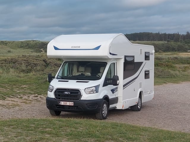 6p Rimor alcove uit 2023