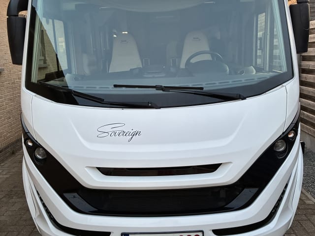 Souvereign – 4p McLouis integrated uit 2021