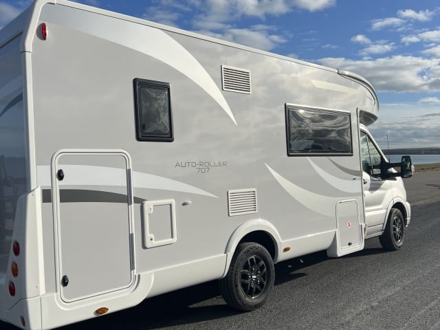Monty  – 2024 - 6 Berth Autoroller 707 Motorhome