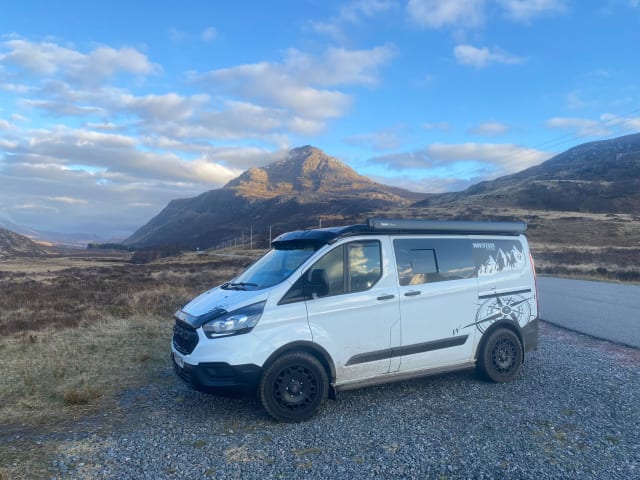 Mia – Mountain Edition- Ford Transit Custom 4 Berth