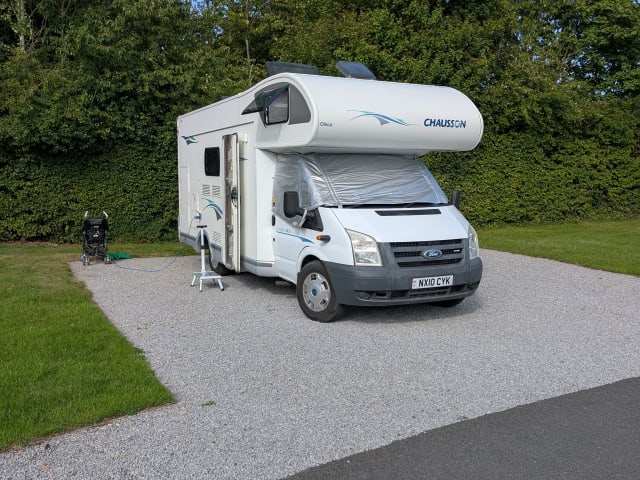 Big Bertha – Chausson-Nische mit 6 Schlafplätzen aus dem Jahr 2010