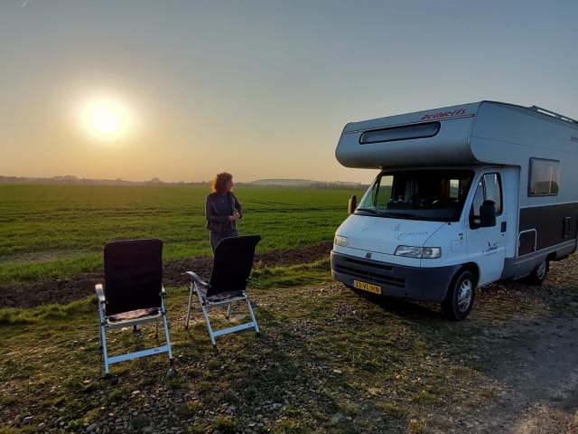 3 à 4 persoons Fiat Ducato Alcove uit 2001