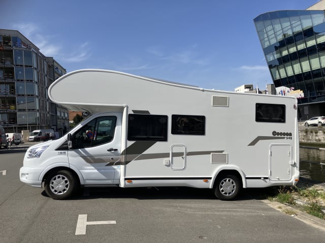 Bramper – Avontuurlijk reizen: huur onze 4-persoons camper!