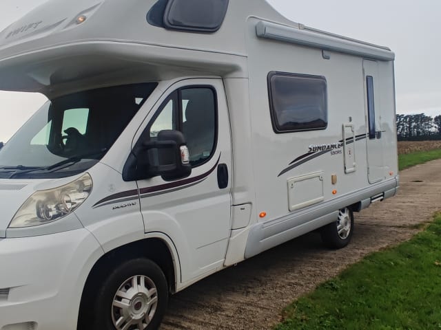 Poldark –  Uks most southerly 4 berth family motorhome